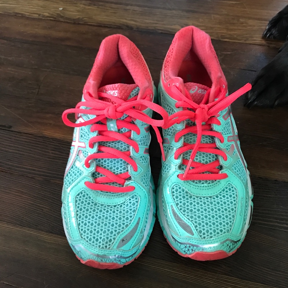 Running shoes